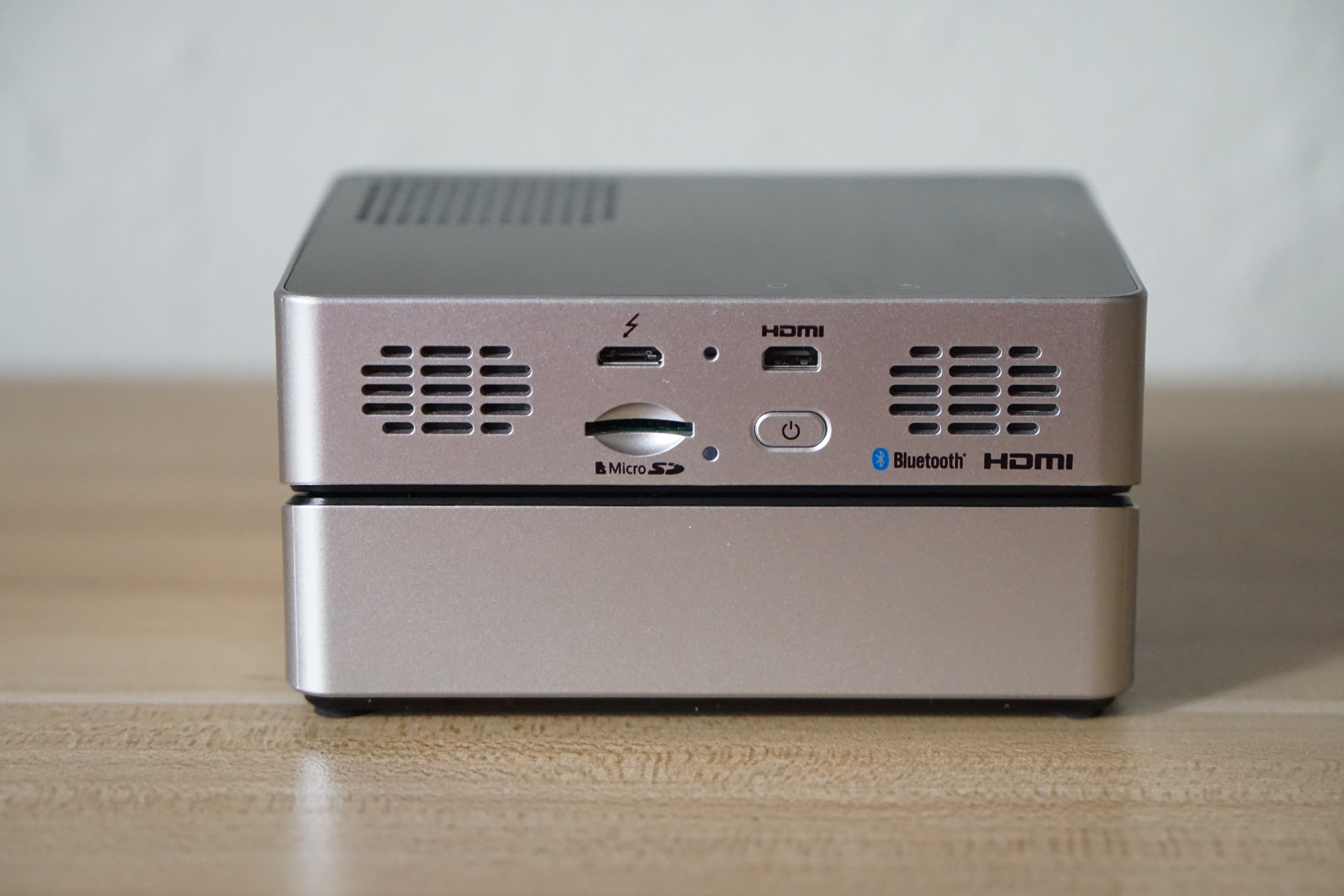 三星智能投影仪清晰吗,三星第二代freestyle智能投影仪