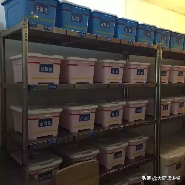 火爆全国的4D厨房到底是怎么样的?厨师长给你看看这些照片