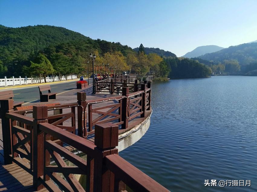 人间芳菲十月,人间四月芳菲尽硬笔楷书