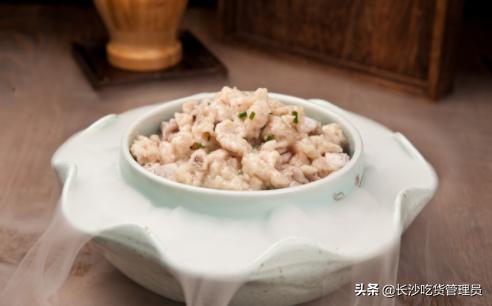 长沙吃饭网红打卡地小炒黄牛肉,长沙打卡老牌湘菜炊烟小炒黄牛肉