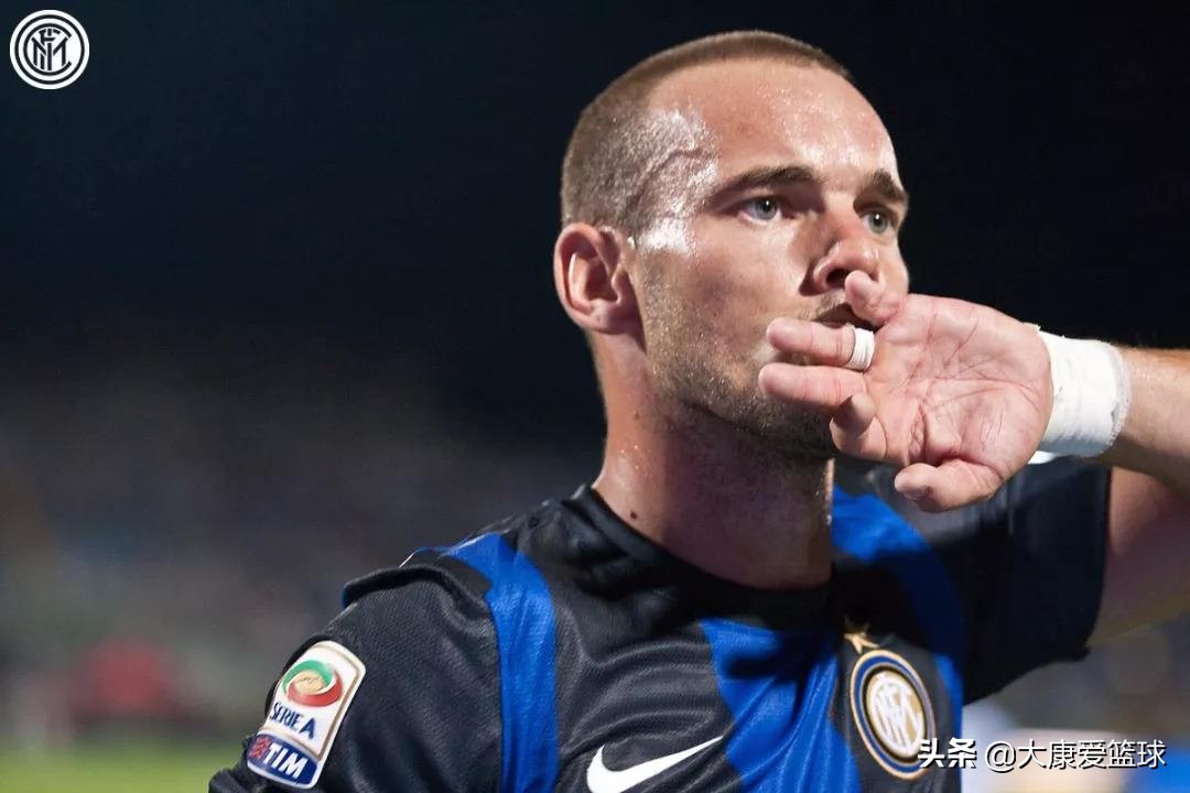 罗本斯内德范佩西亨特拉尔,罗本荷兰三棍