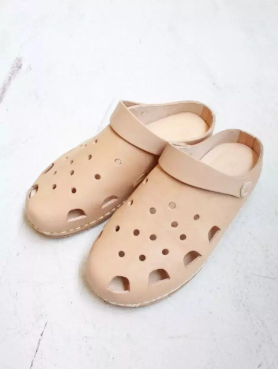 巴黎世家鞋4500元,巴黎世家的联名黄色鞋子