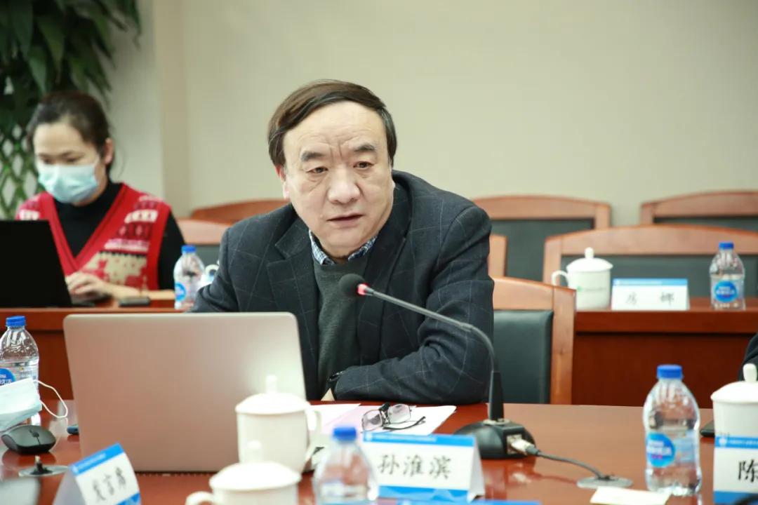 走过极不平凡的路,走过极不平凡的七年