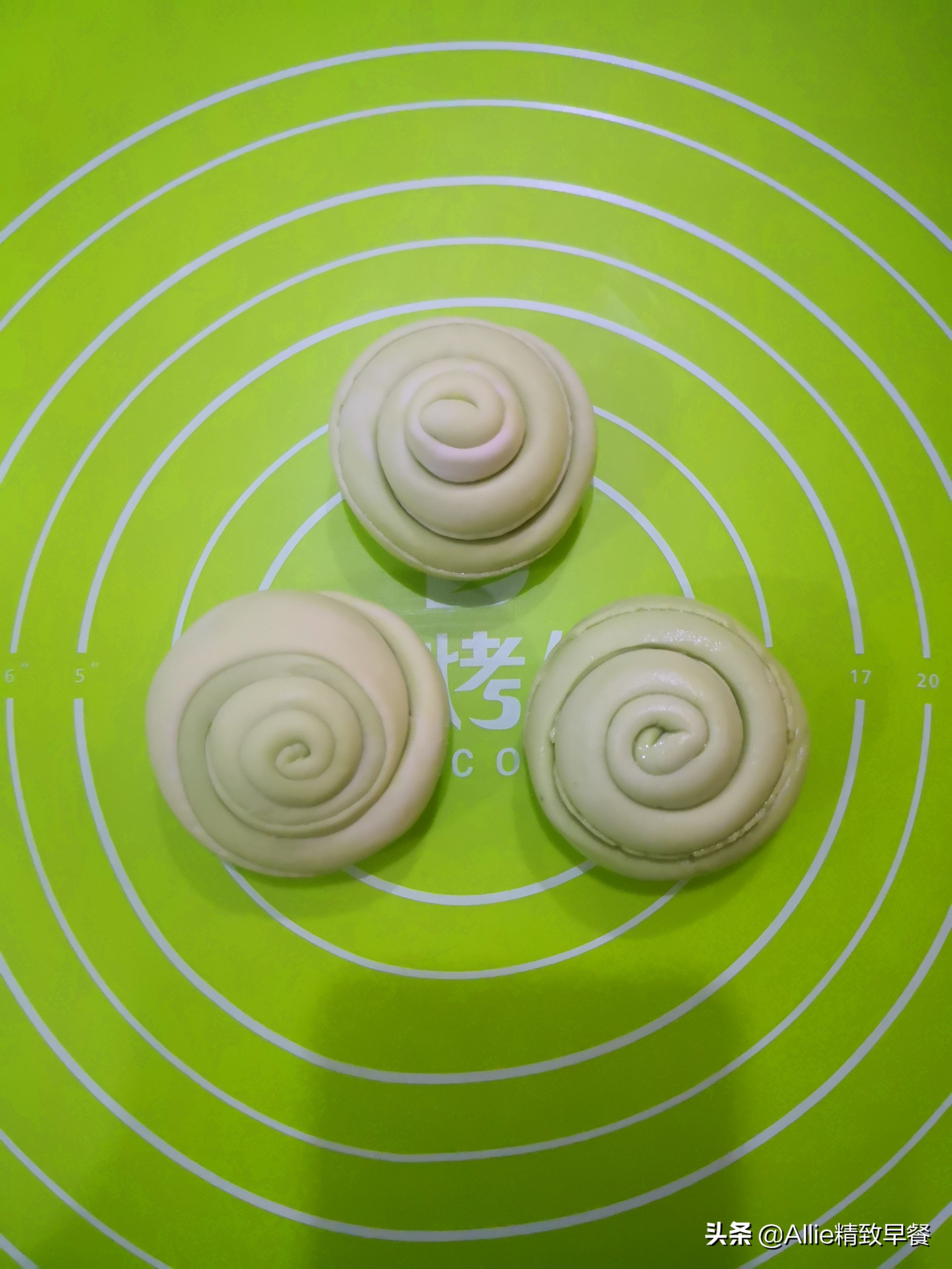 学做简单的早餐包饺子,包饺子剩下的面团各种做法