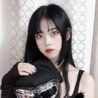 男生因为小事冲你发脾气值得谈不,男生因为一点小事和你发脾气