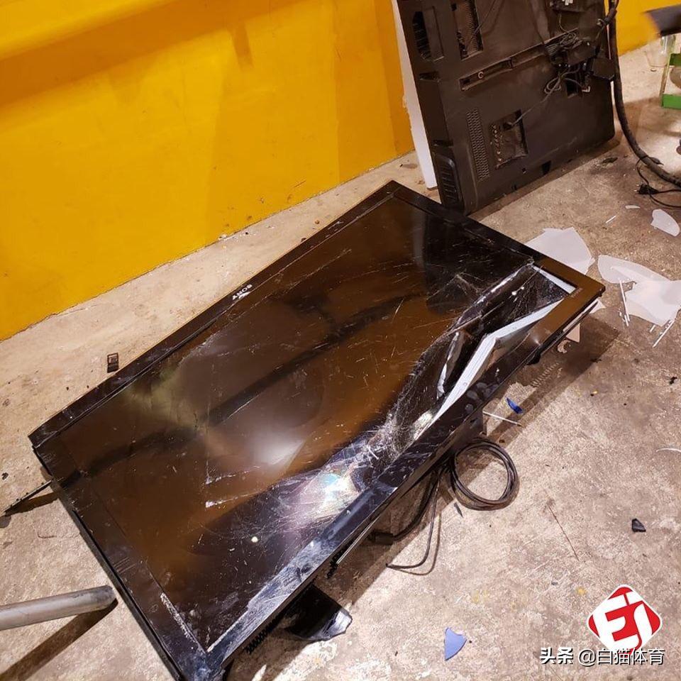 巴西克鲁塞罗体育俱乐部为啥降级,巴西输球后遭到球迷谴责