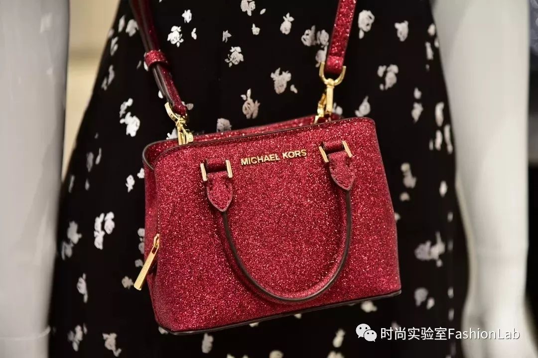 2折起的国际奢品折扣，去到这个意式奥莱小镇就能秒到