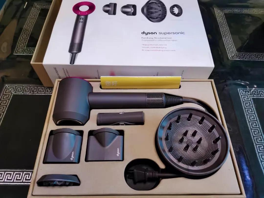 抄作业女生,送女友礼物抄作业