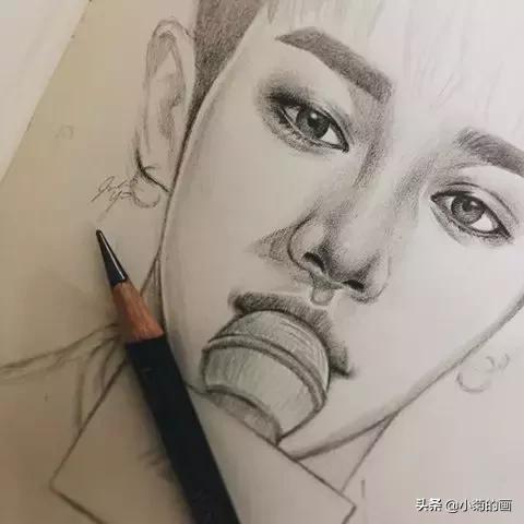 一眼就看出来的明星素描,这些明星的双眼皮好美