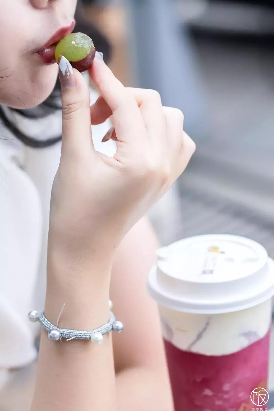 喜茶的多肉葡萄有奶盖吗,喜茶的多肉葡萄做法