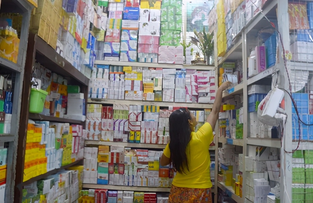 鍥介檯璐у竵姹囩巼鍗囬珮瀵硅法澧冪殑褰卞搷,姹囩巼鍙樺姩瀵瑰浗鍐呯墿浠风殑褰卞搷