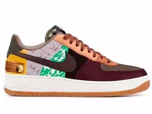 travisscott罕见上脚,travisscott紧张时刻