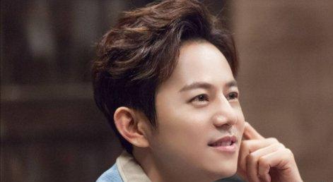 何炅录节目发飙愤然离场,何炅主持晚会失控落泪