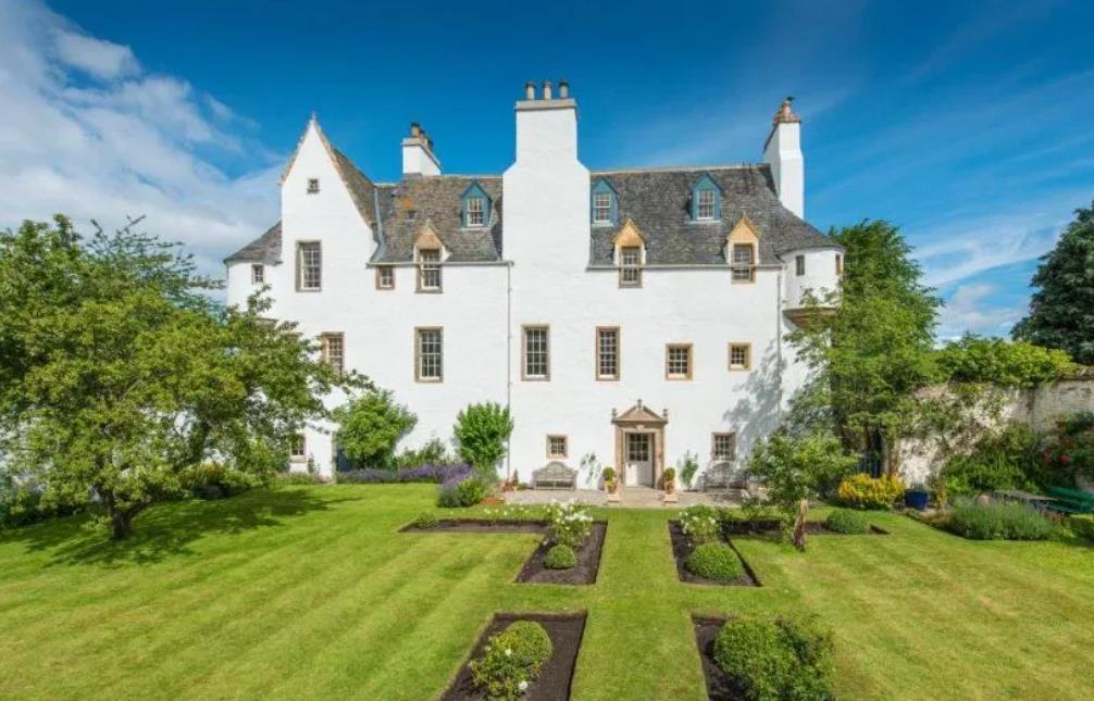 在英国100人民币能买到什么,100万英镑在英国能买什么房子