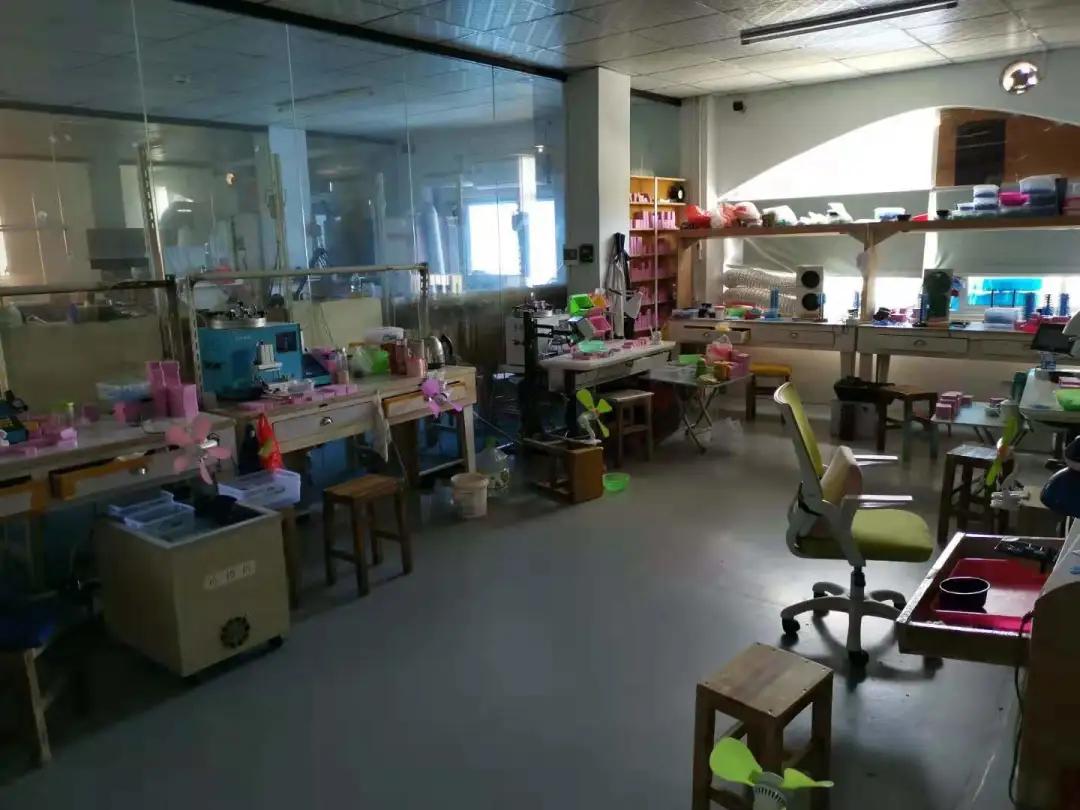 闲鱼上的名牌首饰,闲鱼上闪闪动人的名牌首饰