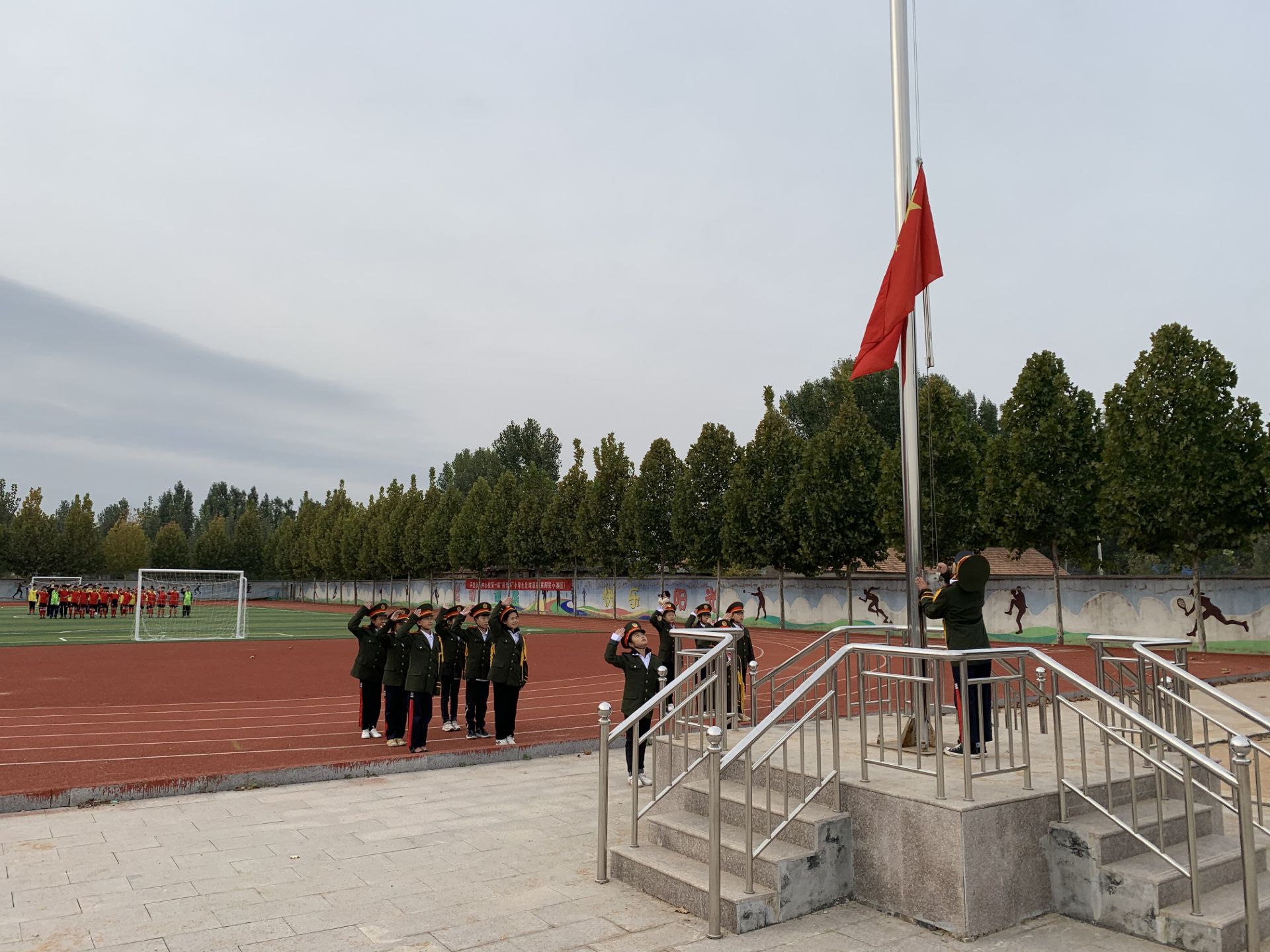 驰骋绿茵场足球争霸,驰骋绿茵场少年梦飞扬