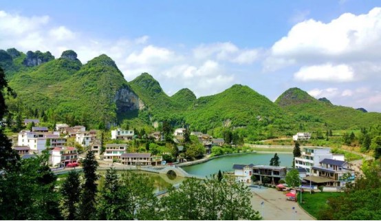 丰产业补短板育人才——贵阳高新区助力纳雍县脱贫攻坚一瞥