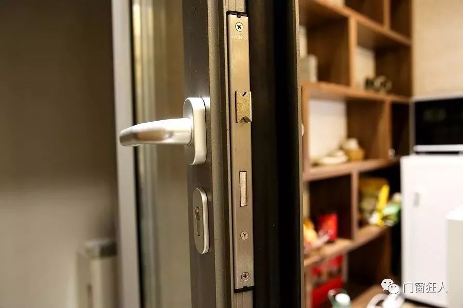 断桥铝窗户安装后有大缝隙怎么办,断桥铝窗户安装完要注意什么