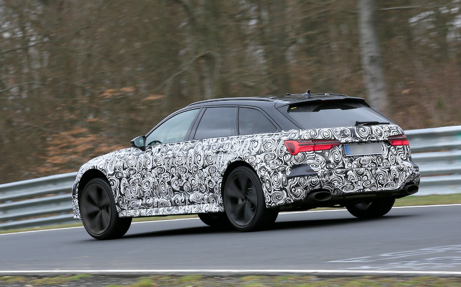 国内第一台新款上市的rs6,最新款rs6发布