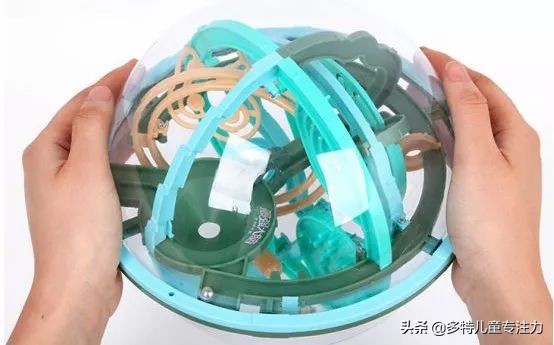 感统课的秘密：轨道球、上下转盘、插棍游戏，学龄期孩子必练！