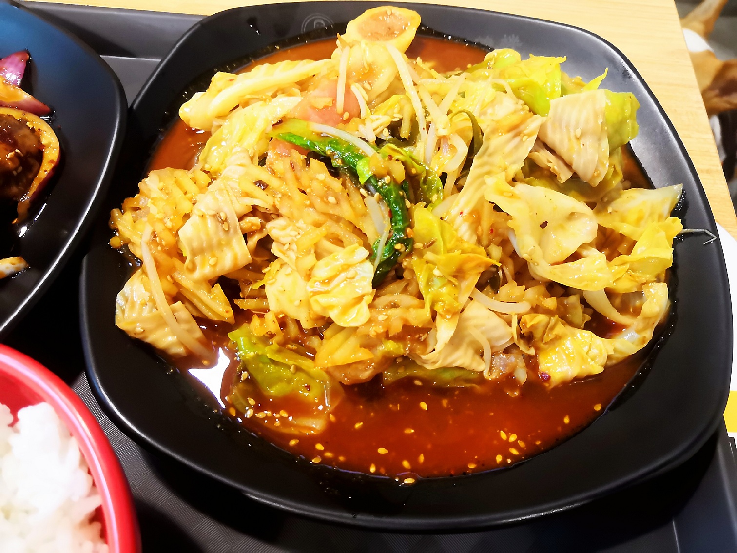 没有什么是一顿小吃解决不了的,没有什么是一顿家乡美食解决不了