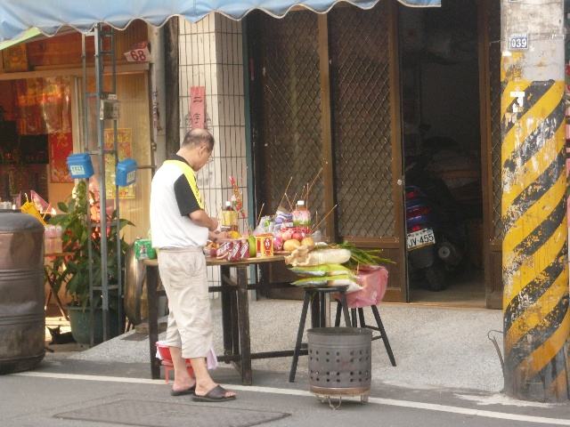 台湾的鬼节,中元节野鬼