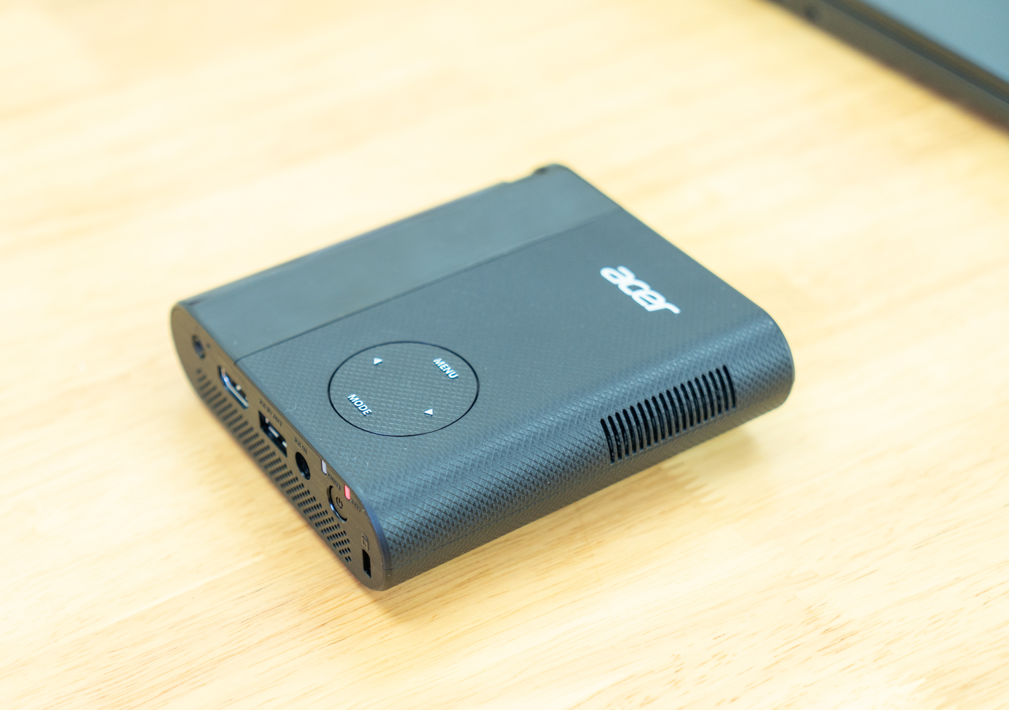 宏碁c200投影,宏碁t212投影仪