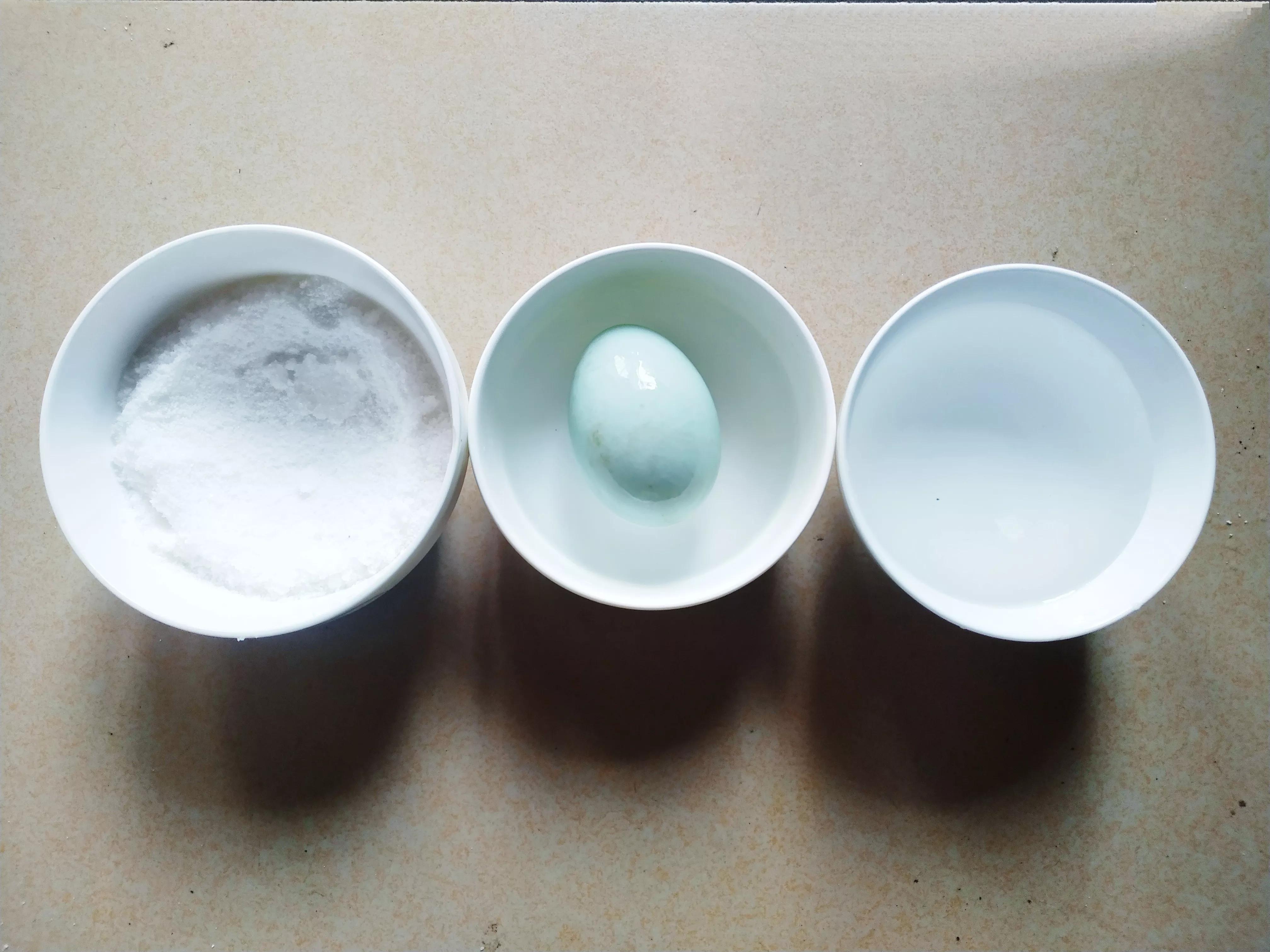 夏妈腌鸭蛋的做法,老奶奶腌鸭蛋的方法视频