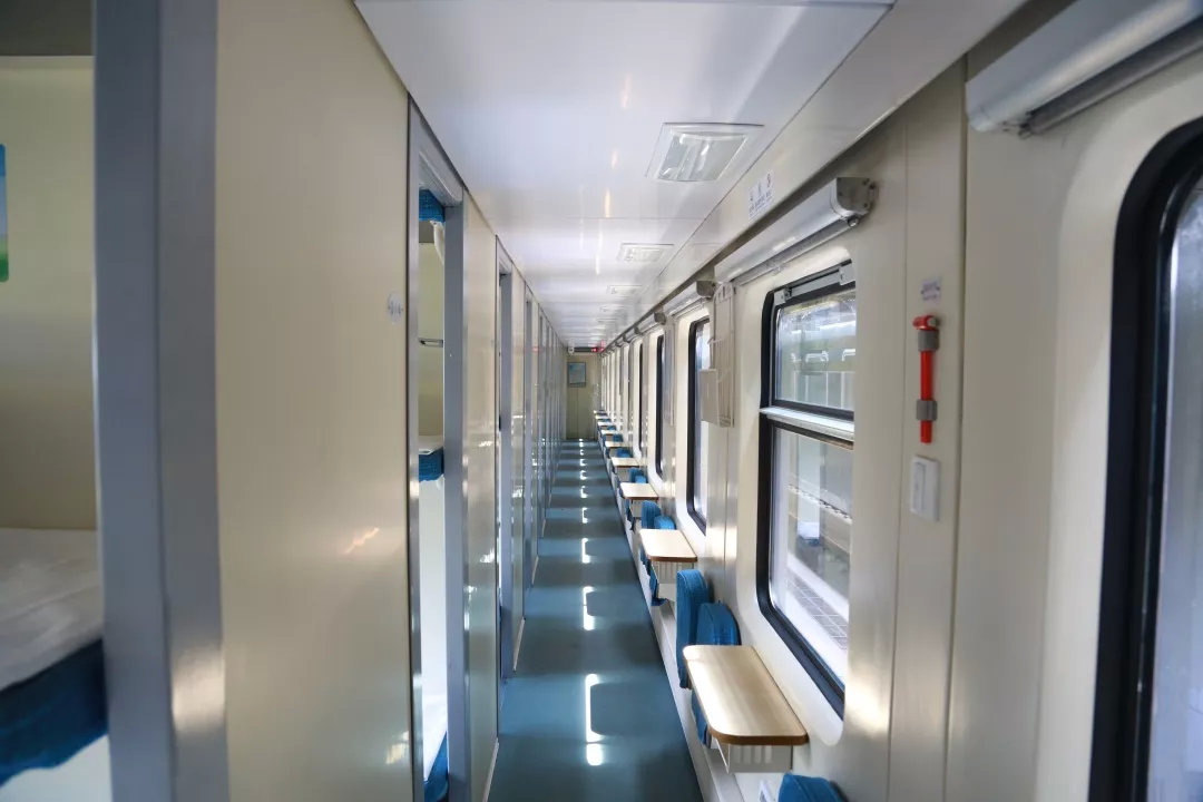 火车三层硬卧,硬卧火车视频