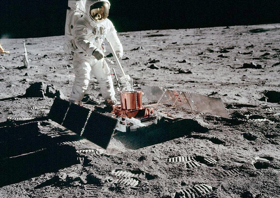 用天文望远镜看美国登月痕迹,国家望远镜是否看到了美国登月