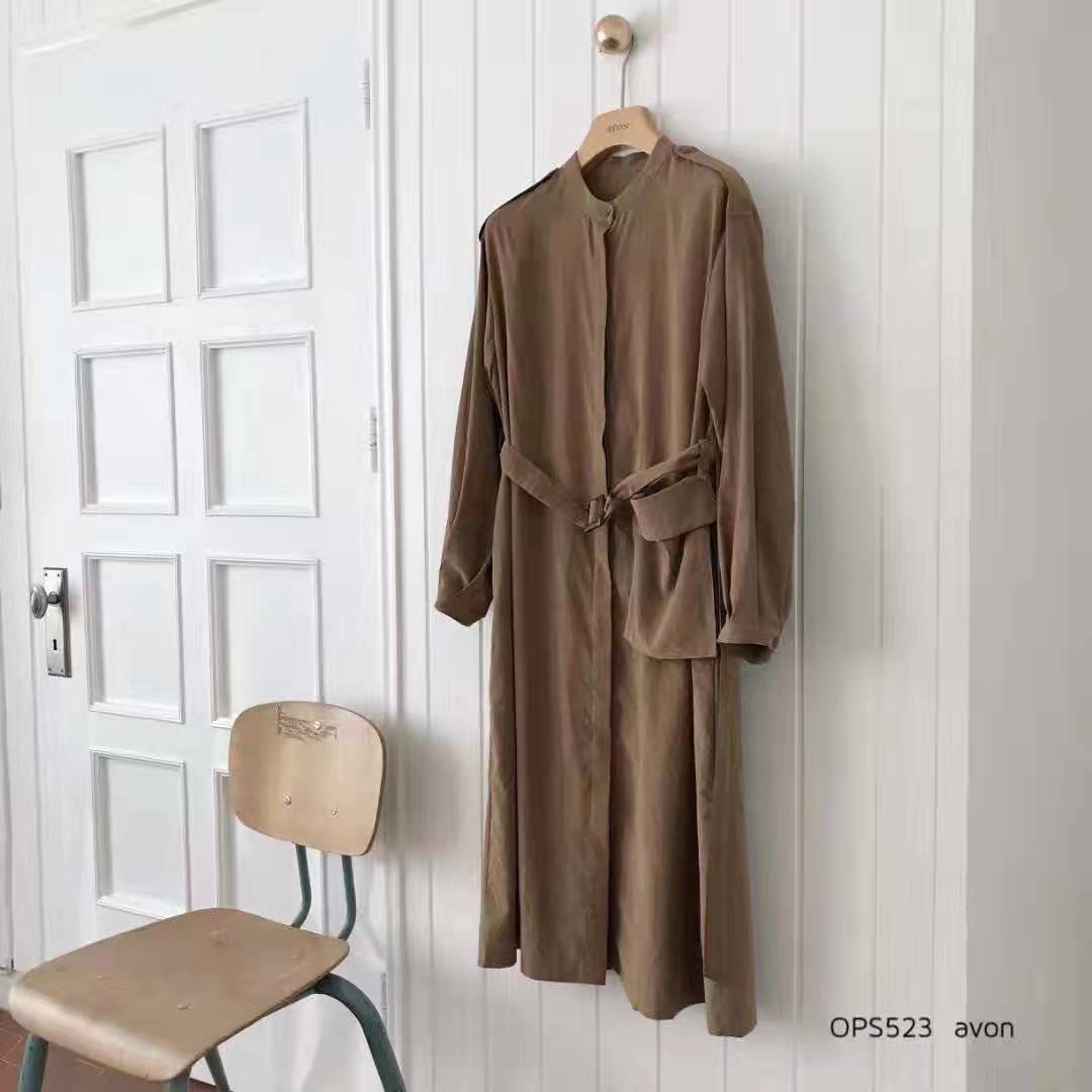 2018年韩国爆火的红蓝两边外套,韩国最新外套穿搭