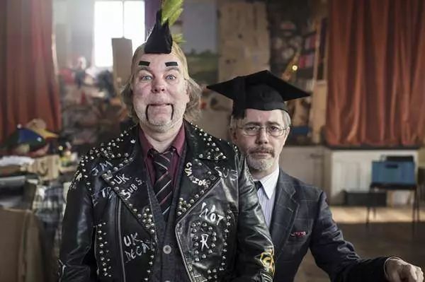 《黑镜》的接力棒,它接了