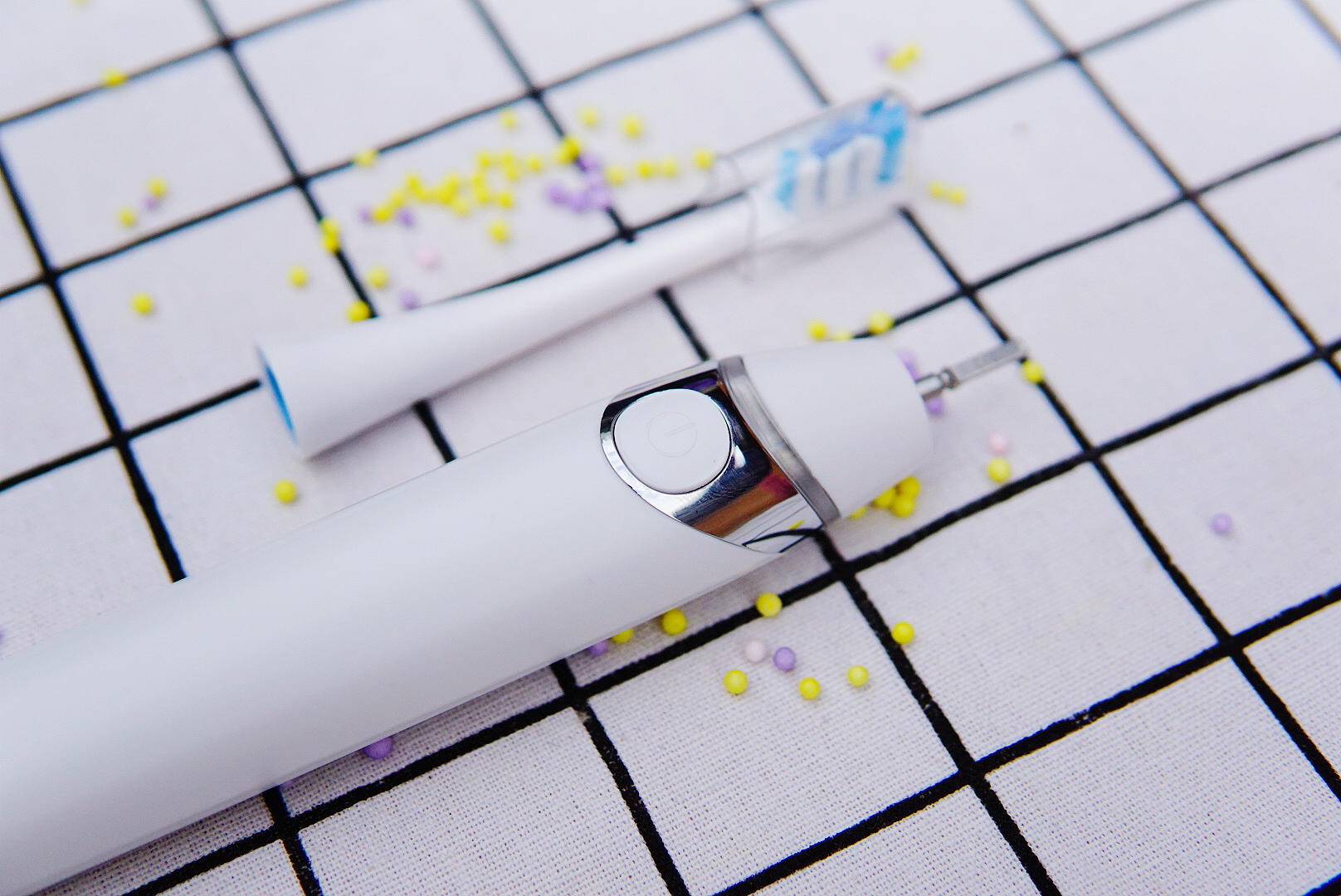 让刷牙省时又省力的电动牙刷,扉乐电动牙刷刷牙使用方法