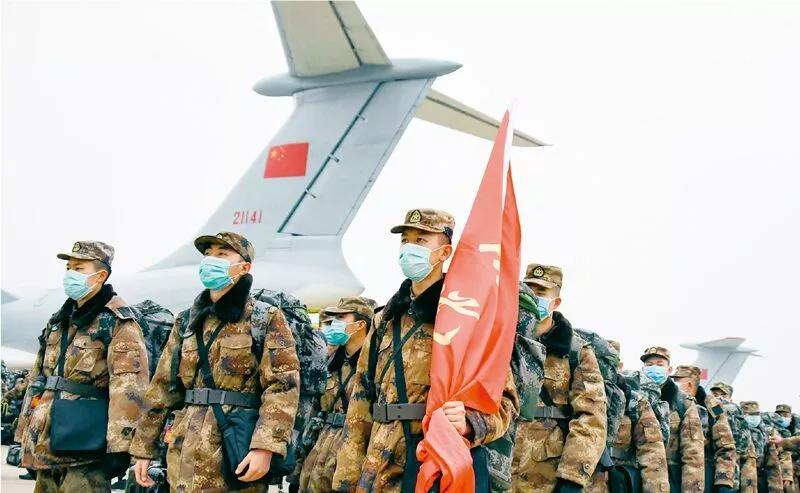 致敬抗疫英雄弘扬雷锋精神,向英雄致敬抗疫精神