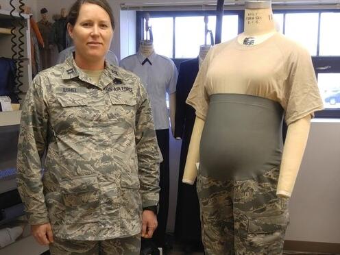 美军最新型作战服面料,孕妇飞行员服