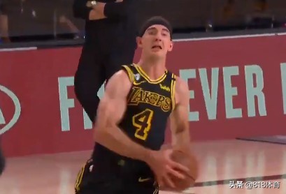 jr五大囧界外三分,卡鲁索暴扣吓坏老詹中文