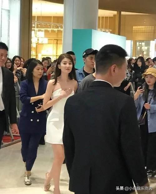 乔欣整容式眼妆眼睛瞬间变有神,乔欣整容式眼妆什么梗