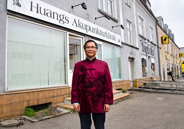 黄贵生涌泉灸,黄贵生灸关元