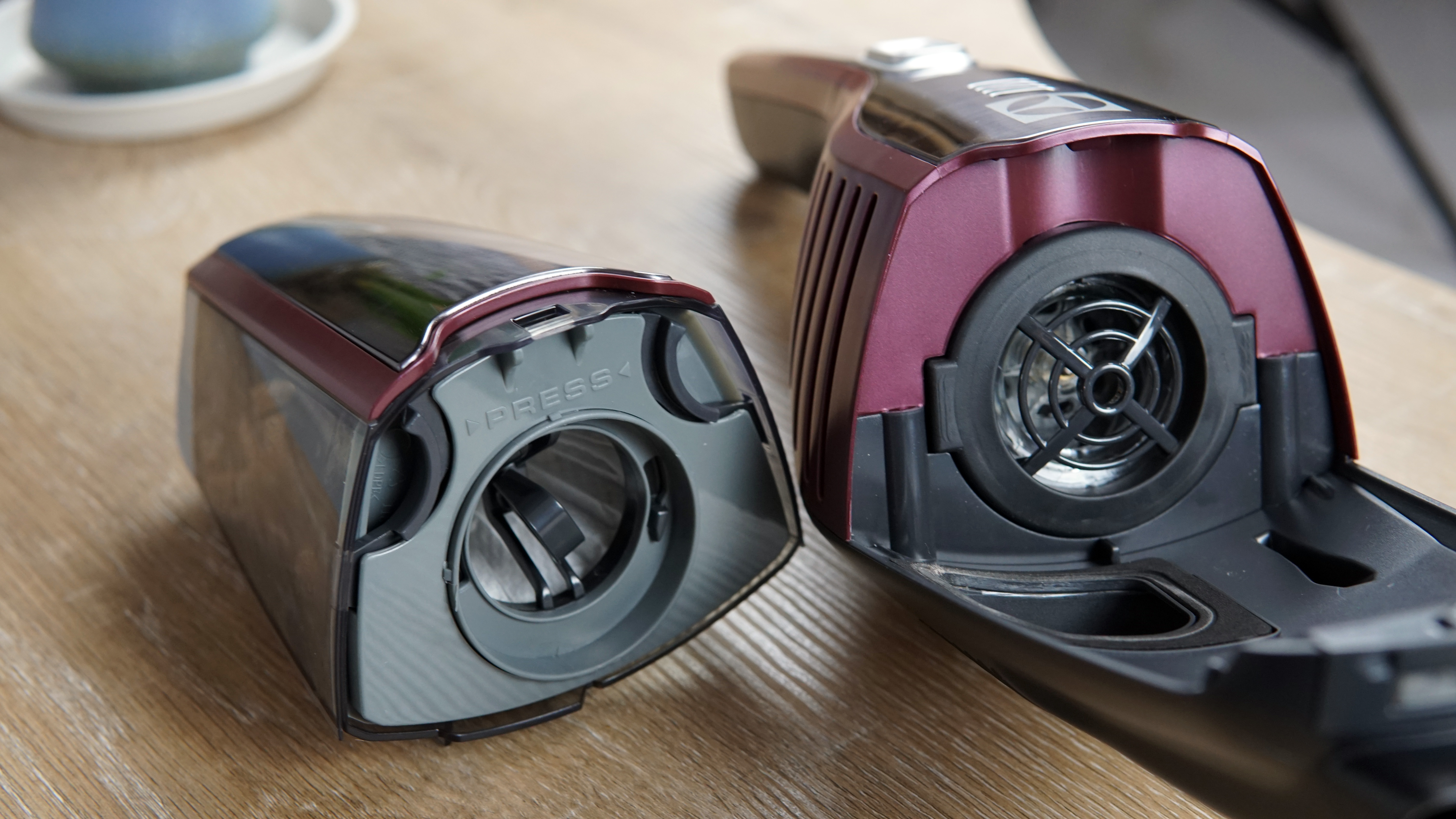 伊莱克斯z803干湿两用吸尘器,伊莱克斯无线吸尘器哪款好