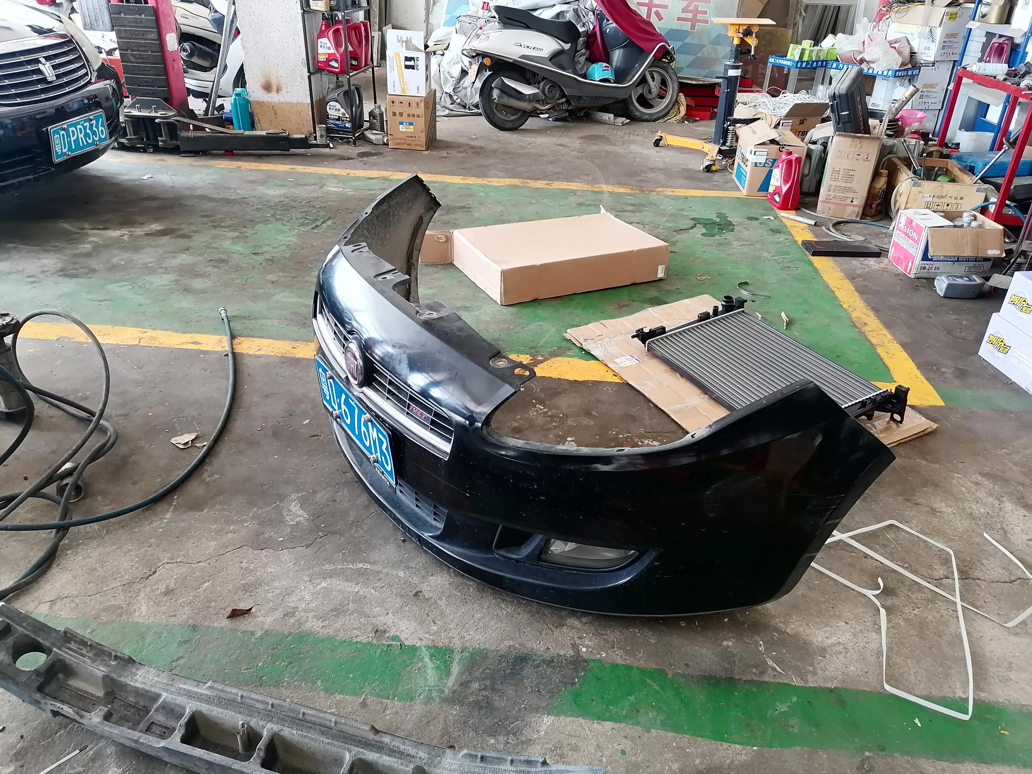 菲亚特博悦16万公里，水箱磨破漏水更换水箱