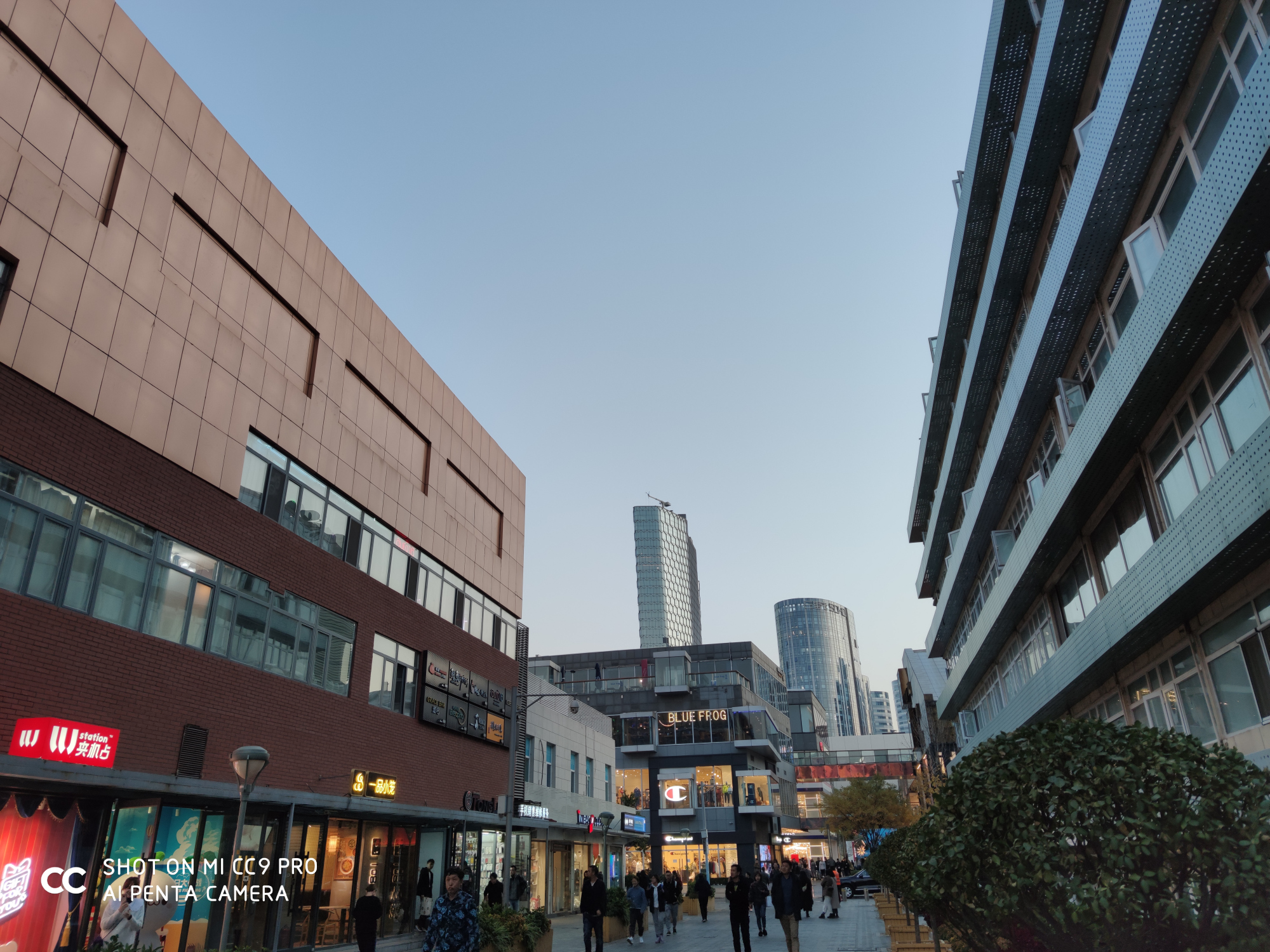 年轻人第一台单反小米,年轻人入门第一台微单相机推荐