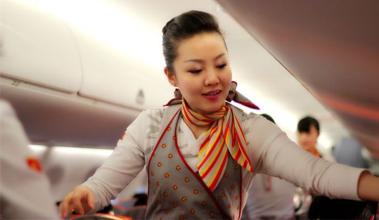 使用耳机的正确方法,飞机上可以用有线耳机吗