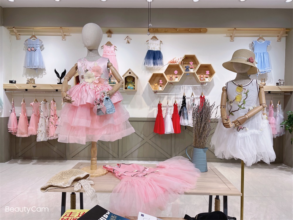 童装直播带货自己哪里拿货源,品牌童装折扣直播货源报价