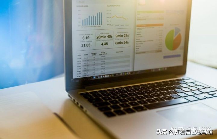 联想4千到5千的笔记本推荐,求推荐一款两三千的笔记本电脑