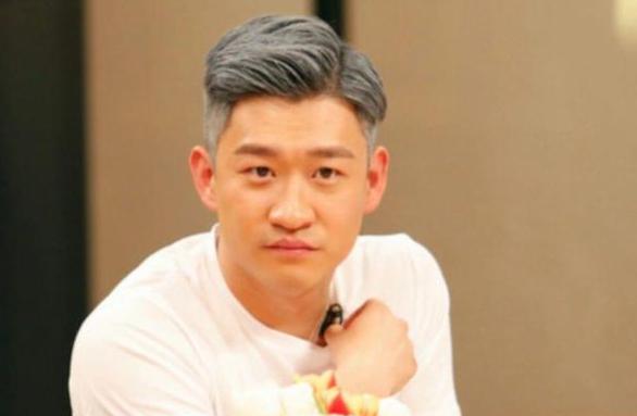 曹云金大闹生日宴郭德纲含泪演出,曹云金大闹生日宴相声