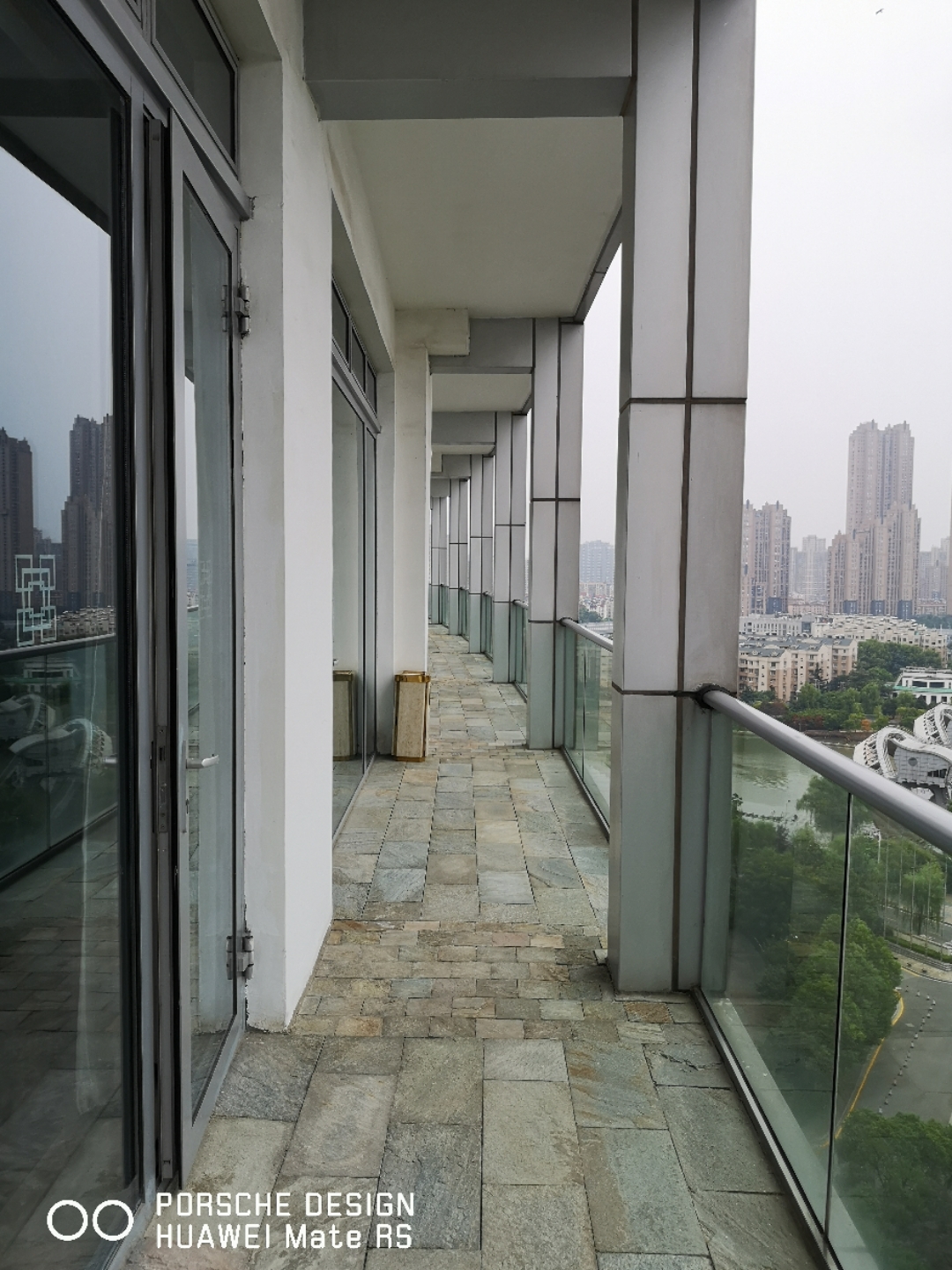 南京下关滨江希尔顿,南京世茂滨江希尔顿酒店电话号码