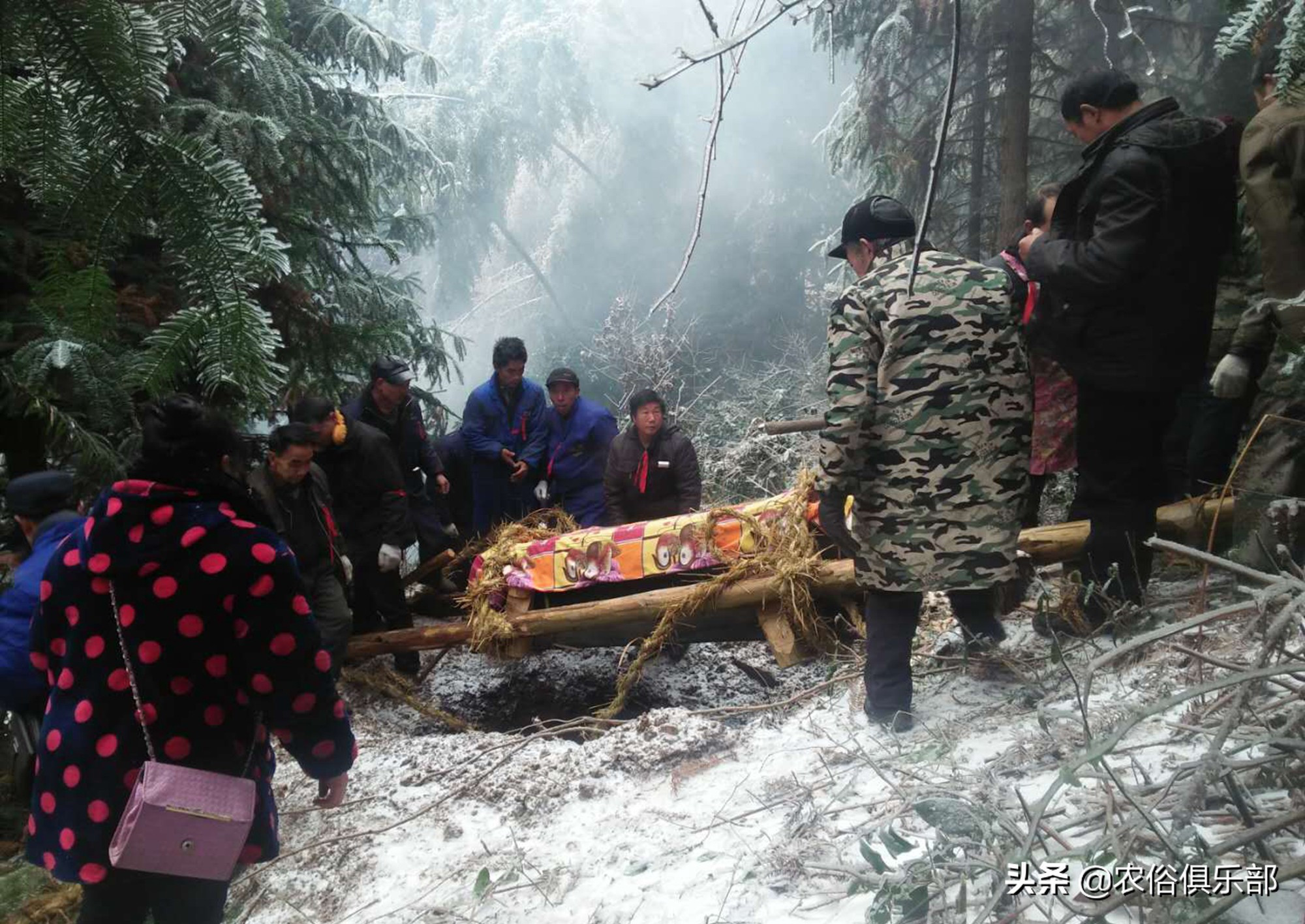 农村出殡有什么讲究和习俗,农村出殡规矩很多