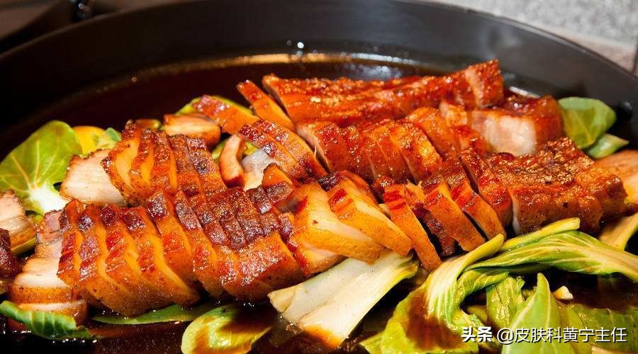 宅家的1个多月都没化妆，竟然还爆痘