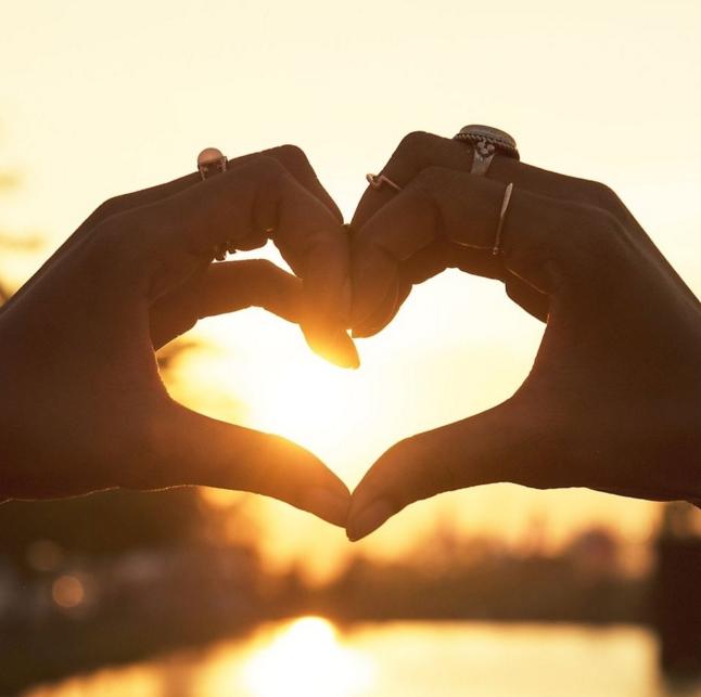 Bluenile攻略一站式服务，选择那颗夜空中最亮的星