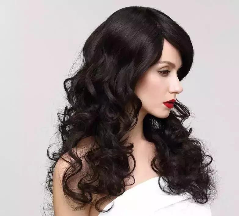 这一群制假发工厂,竟养活了30万当地人!